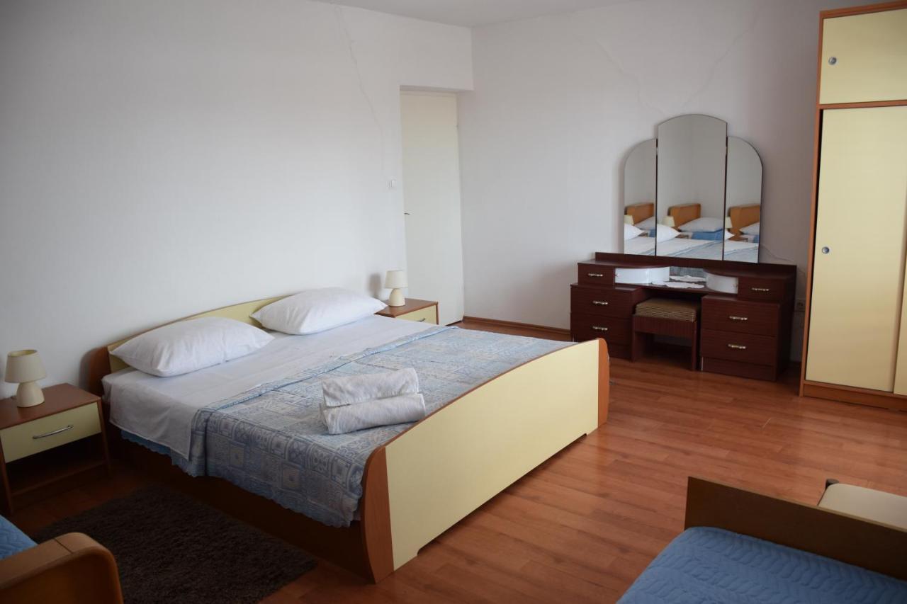 Apartmani Rosina Супетарска Драга Екстериор снимка